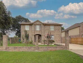 Building Photo - 8422 Tavenor Ln