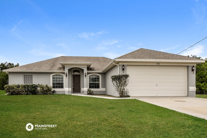 Foto principal - 4316 NE 9th Ct