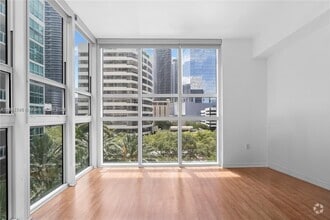 Building Photo - 950 Brickell Bay Dr