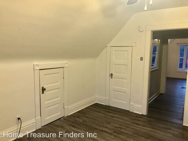 Foto del edificio - 1042 N Clarkson St