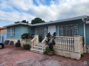 Building Photo - 4100 NW 5th St