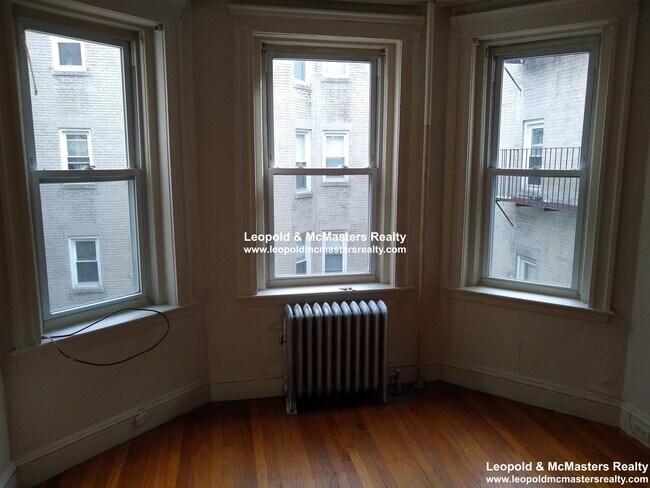 Foto del edificio - 1108 Boylston St