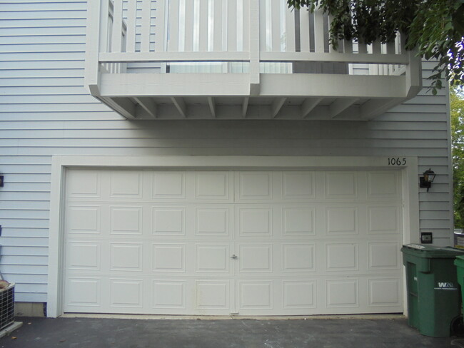 Building Photo - 1065 Manchester Cir