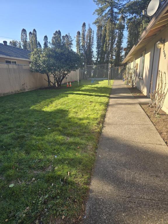 Building Photo - 3405 SE 150th Ave