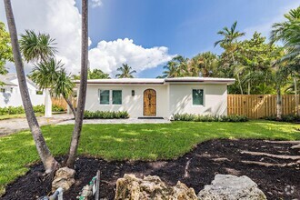 Building Photo - 229 Monterey Rd