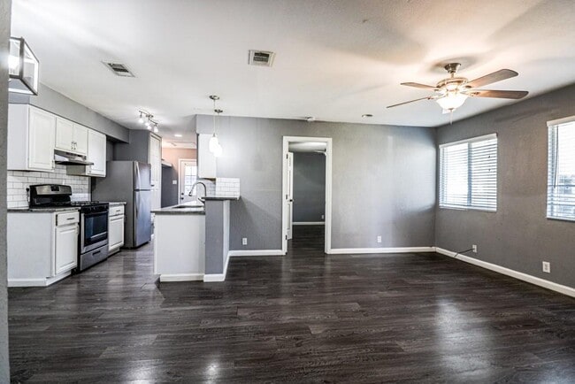 Foto del edificio - 2301 Tern Cir