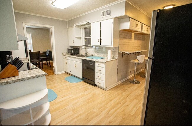 Foto del edificio - 1102 Whitaker Cove