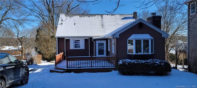 Building Photo - 123 Farview Ave
