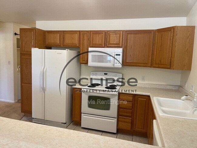 Building Photo - 497 Coronado Ct