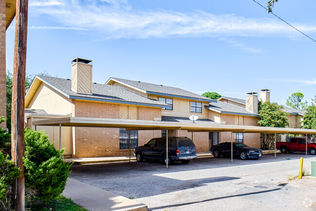 Building Photo - Oakwood Manor Condominiums