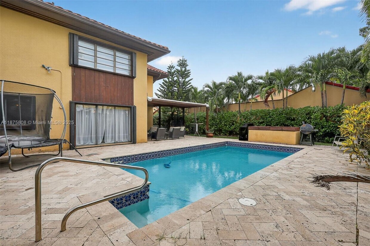 Foto principal - 20424 NE 10th Ct Rd