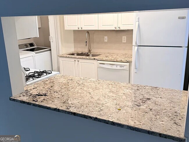 Foto del edificio - 301 Dunbar Dr