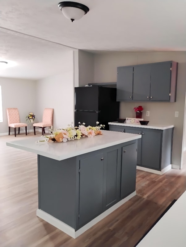 Building Photo - 138 Rainbow Dr