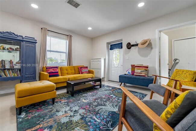 Foto del edificio - 320 S 28th Ave