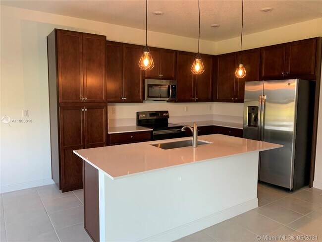 Building Photo - 1133 Rio Ct