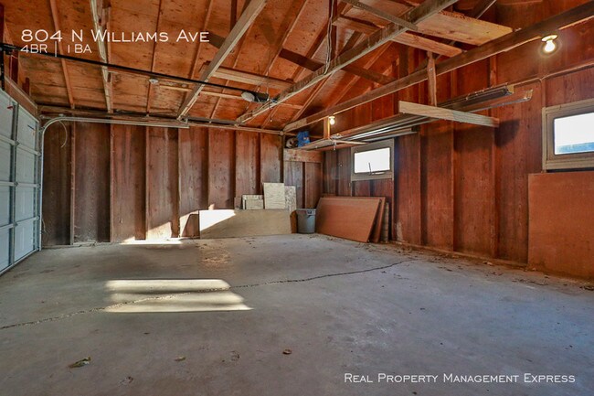 Foto del edificio - 804 N Williams Ave