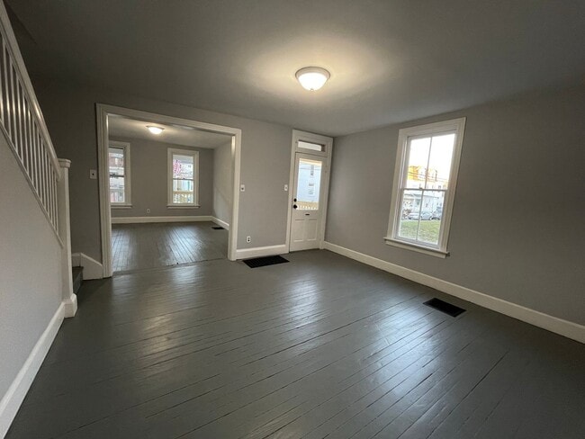 Foto del edificio - 215-217 Cleveland Avenue