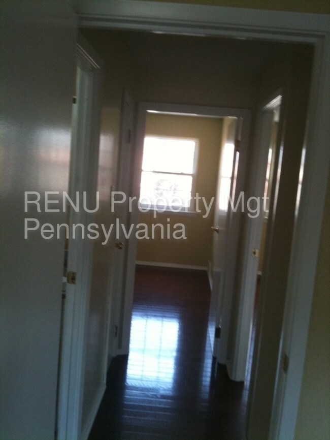 Building Photo - 12437 Sweet Briar Rd