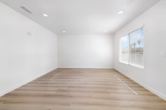 Building Photo - 836 S Claudina St