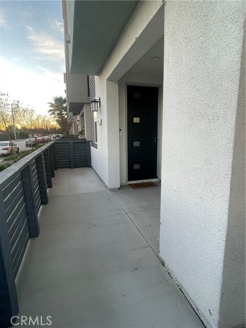 Foto del edificio - 200 N Standard Ave