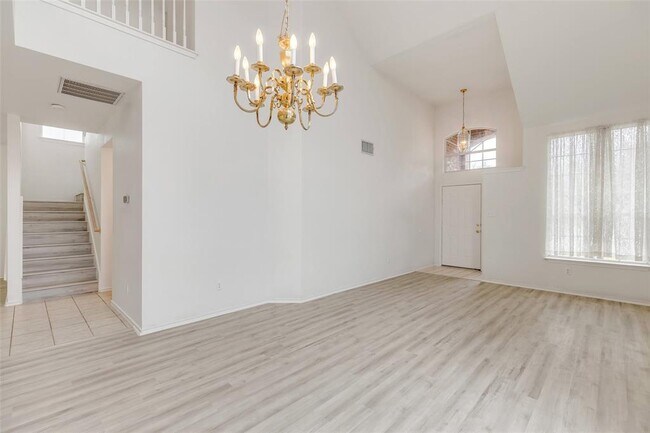 Foto del edificio - 1805 White Oak Loop