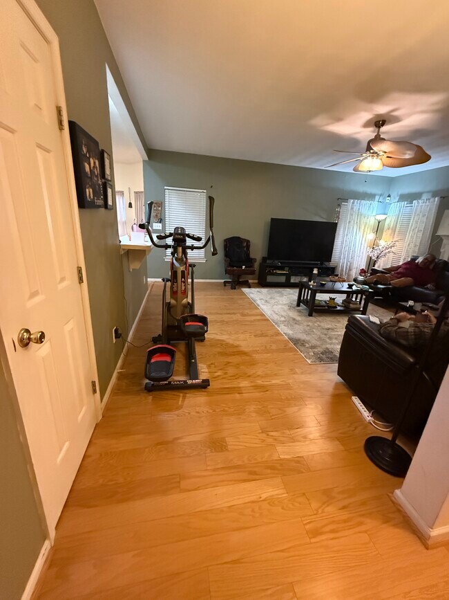 Sala familiar 2 - 1308 Crosswood Ln