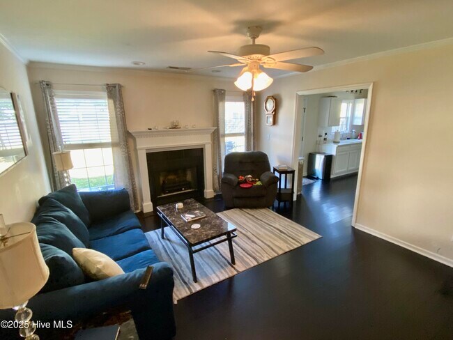 Foto del edificio - 1202 St Charles Cir