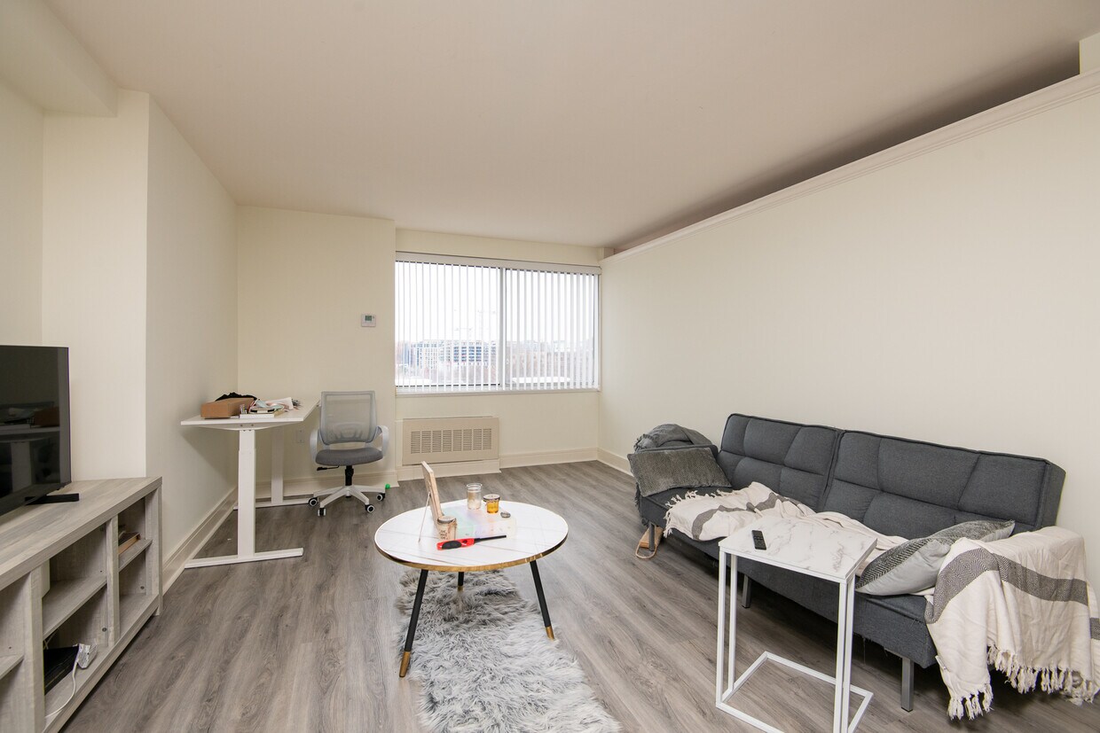 Foto principal - 800 4th St SW