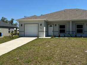 Building Photo - 2020 Dorion St