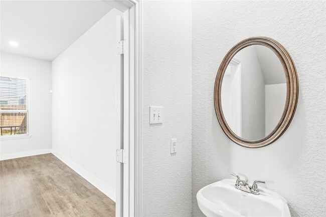 Foto del edificio - 4426 Ibiza Ln