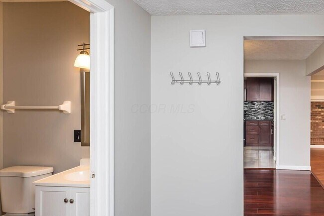 Foto del edificio - 4040 Carlow Ct