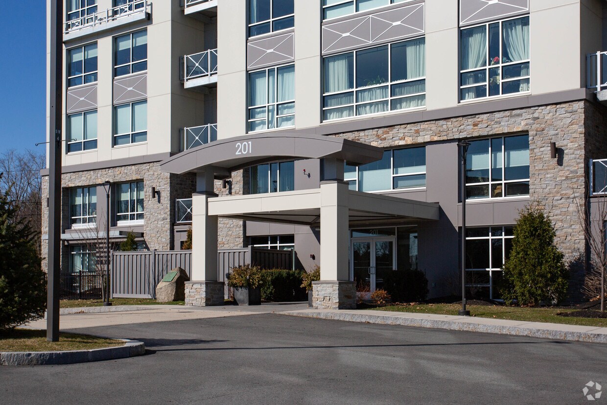 Elliott Landing by Cummings Apartments in Beverly, MA