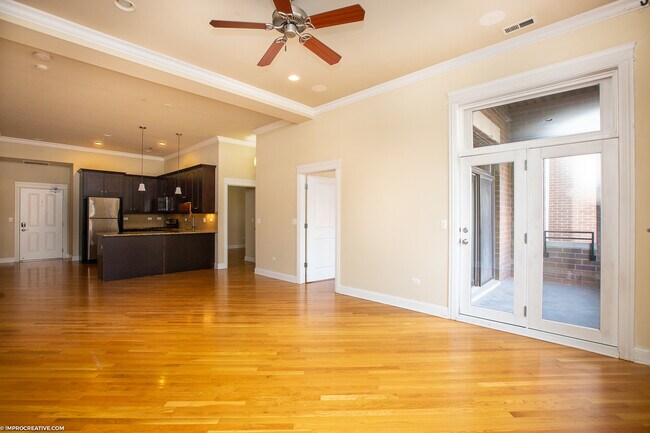 Foto del edificio - 2730 N Ashland Ave