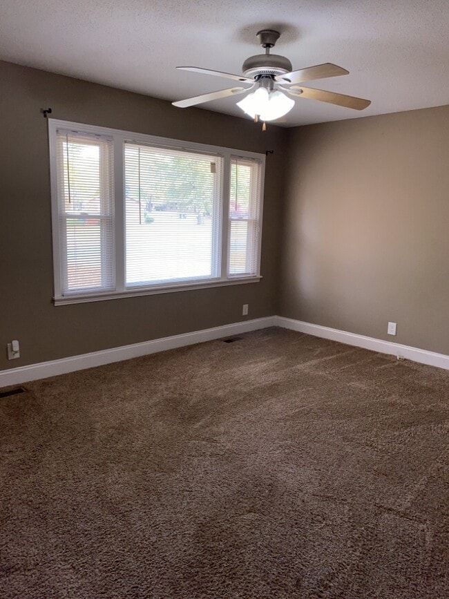 132 Dave Dr, Clarksville, TN 37042 House Rental in Clarksville, TN