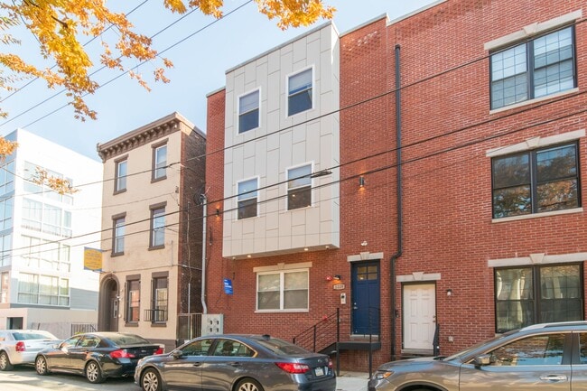Foto del edificio - 1229 N Franklin St