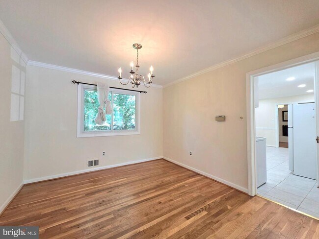 Foto del edificio - 111 Tamarisk Ct