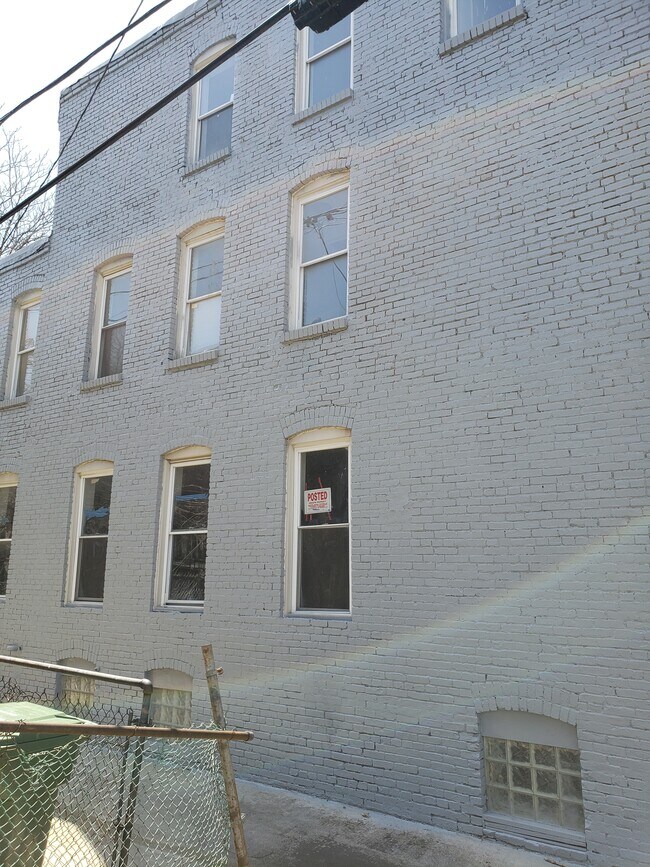 Building Photo - 2243 Orem Ave