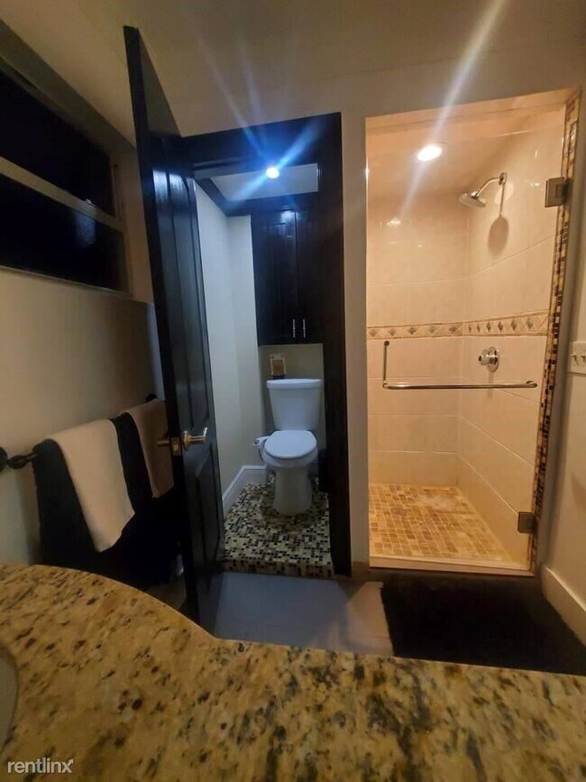 Foto del edificio - 3 br, 3 bath House - 200 SW 3rd Ave