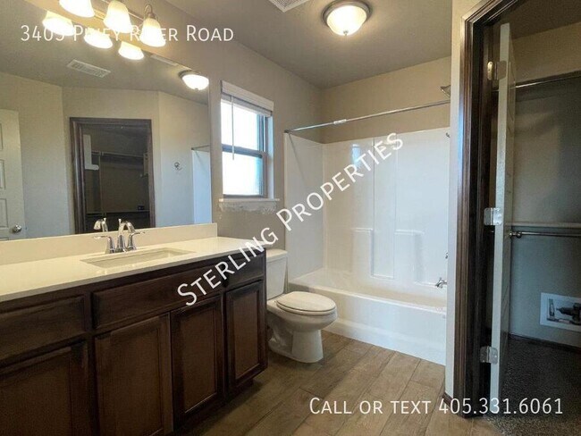 Foto del edificio - 3405 Piney River Dr
