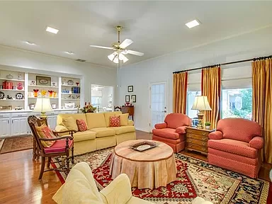Foto del edificio - 1403 Ridgemoor Ln