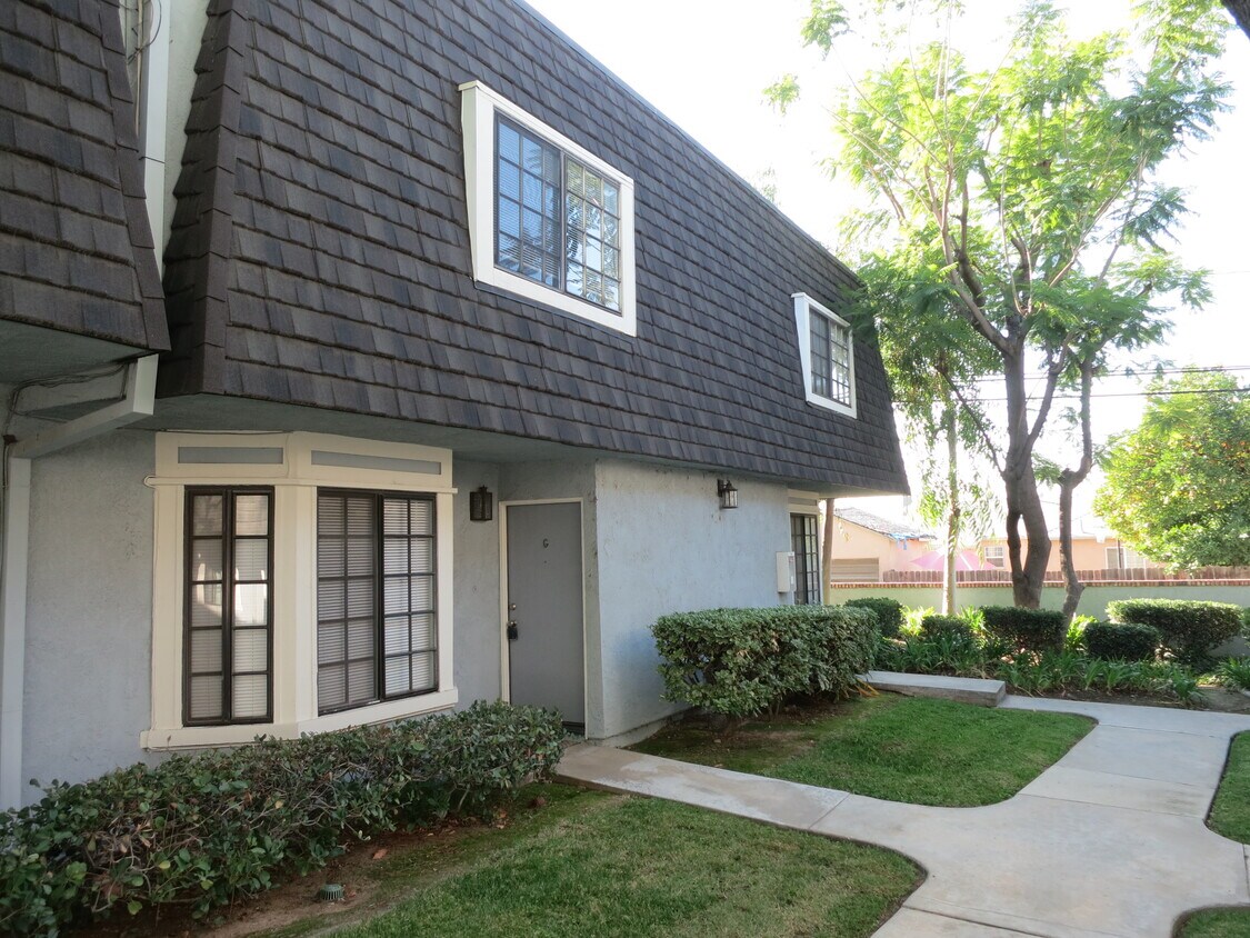 Foto principal - 2620 Huntington Dr