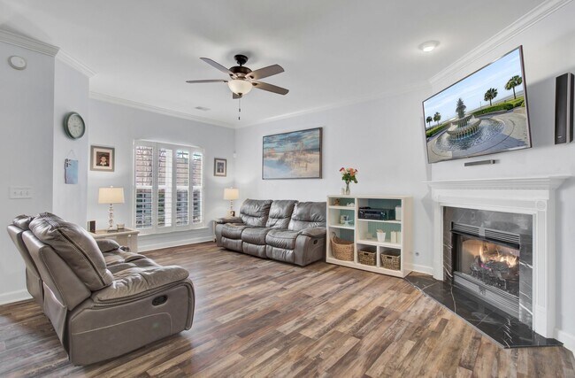 Building Photo - Dunes West Town House