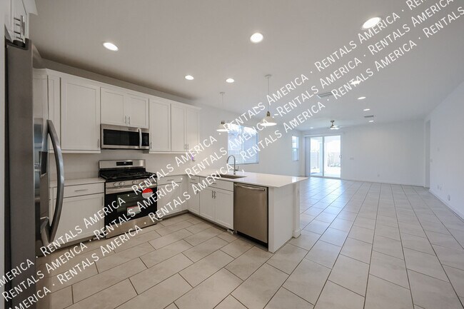 Foto del edificio - 3119 W Via Dona Rd