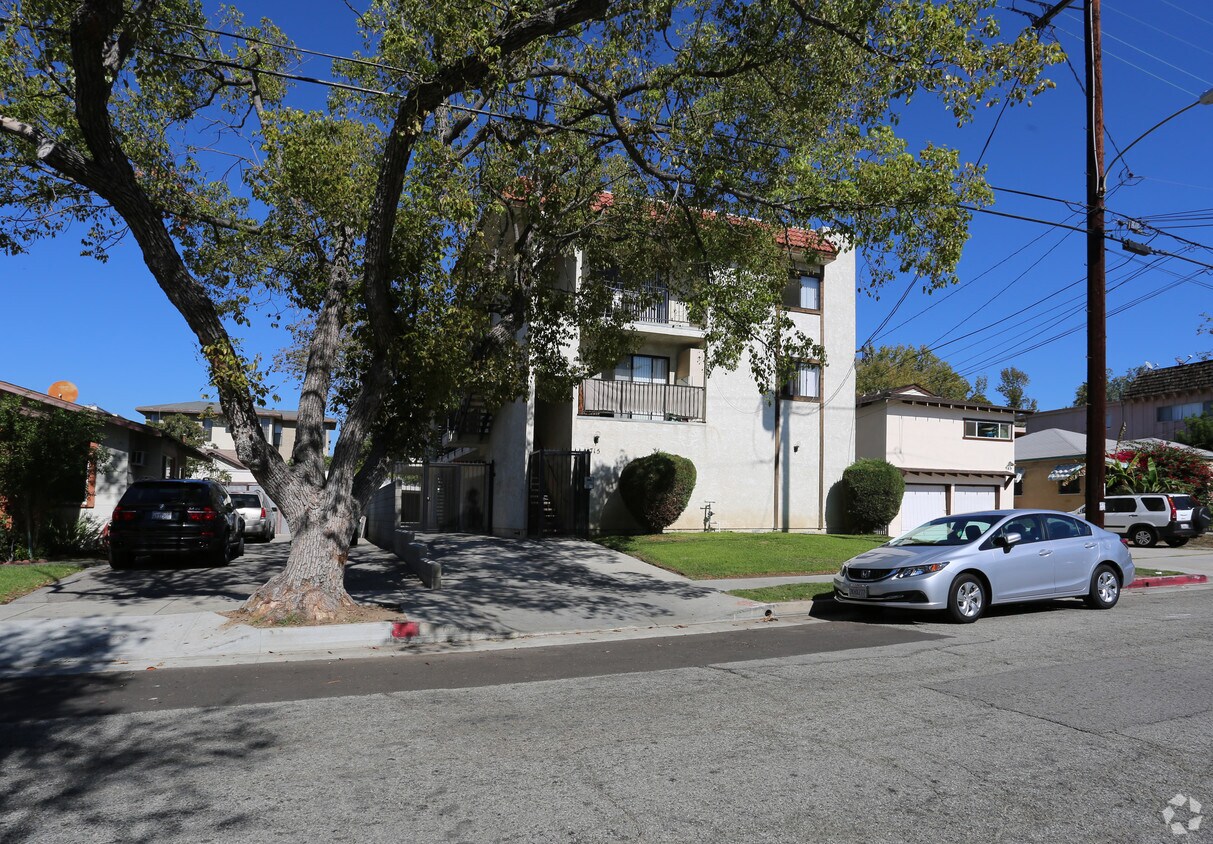 Building Photo - 715 Raleigh St