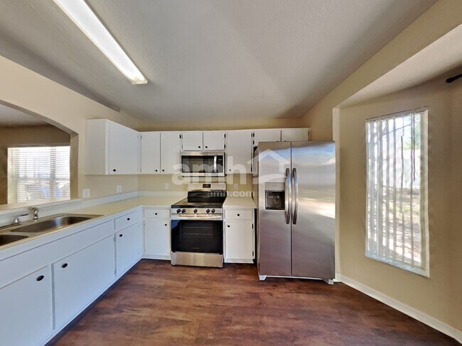 Foto del edificio - 10440 Blackmore Dr