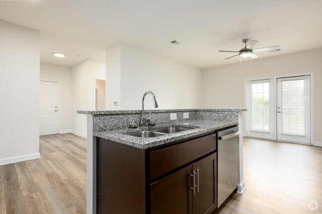 Willow - 1,170SF - Kitchen - Arrowhead Apartments