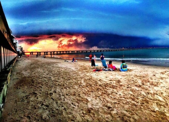 Building Photo - 4633 Lee Ave