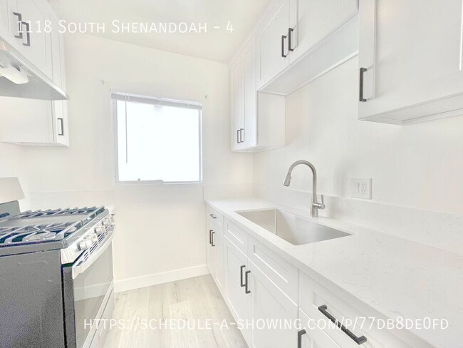 Building Photo - 1118 South Shenandoah-4
