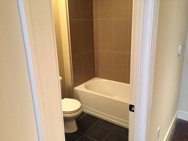 Interior Photo - Montgomery Square Apartments