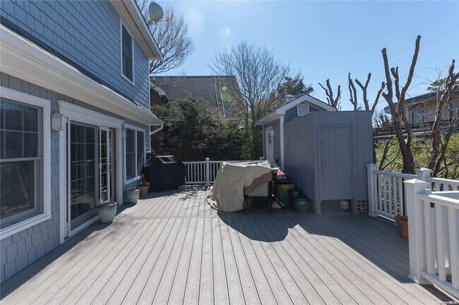 Building Photo - 672 Ocean Breeze